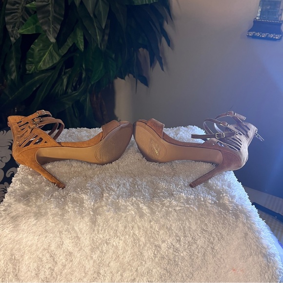 M Madison - Picture 3 of 9